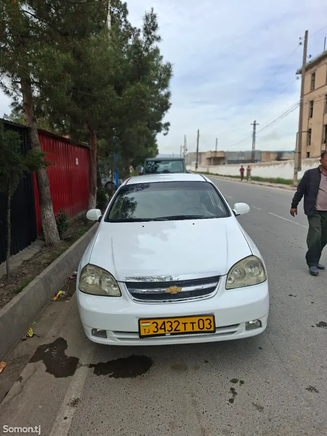 Chevrolet Lacetti 2004 · 1.5 MT