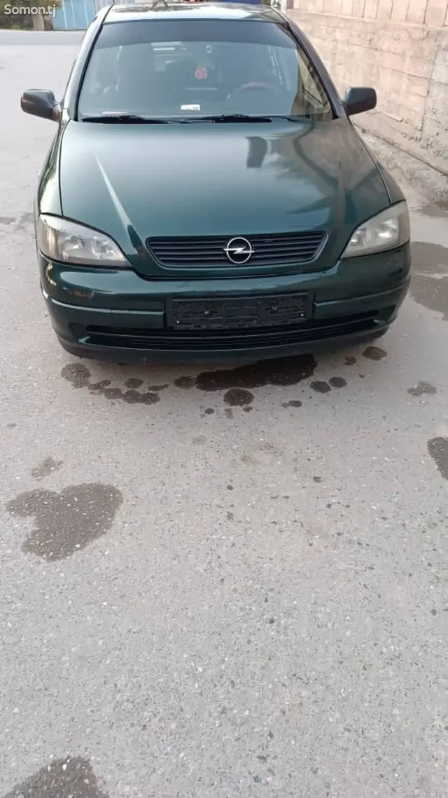 Opel Astra G 2000 · 1.6 AT