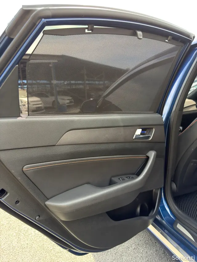 Hyundai Sonata 2015 · 2.0 AT