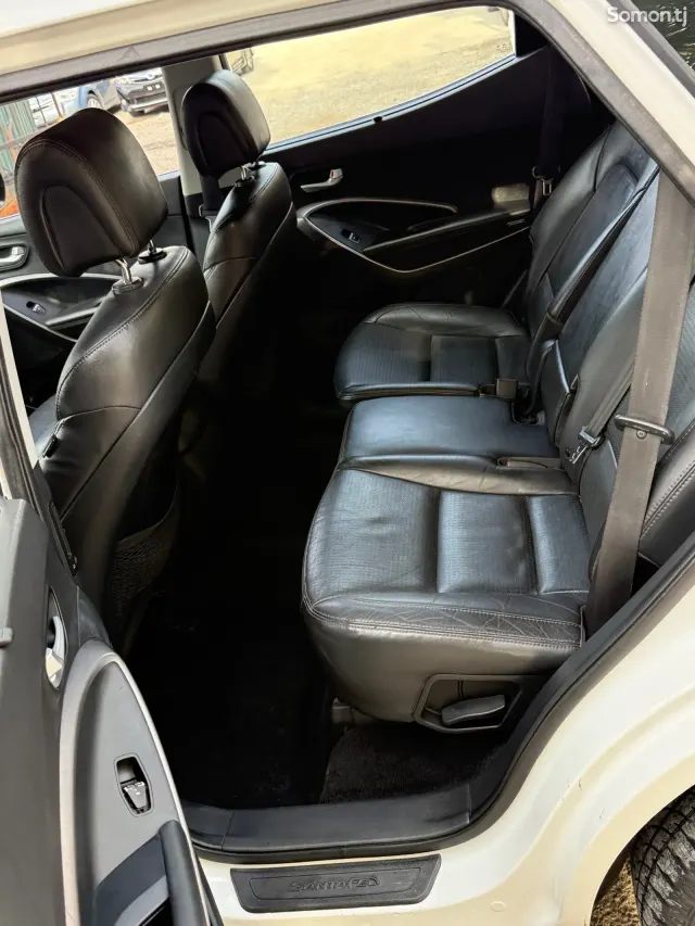 Hyundai Santa Fe 2014 · 2.4 AT