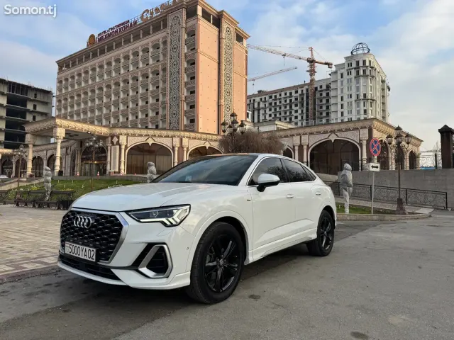 Audi Q3 2020 · 3.5 AT