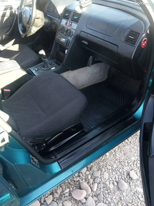Mercedes-Benz C class 1997 · 1.8 MT
