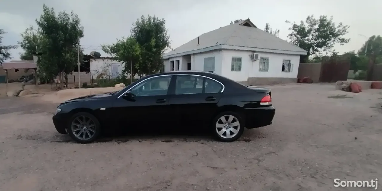 BMW 7 series 2004 · 3.0 AT