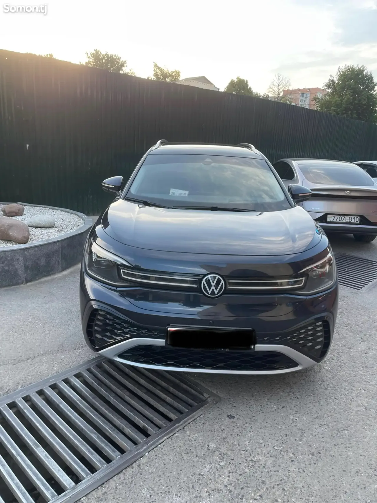 Volkswagen ID.6 2023 · AT