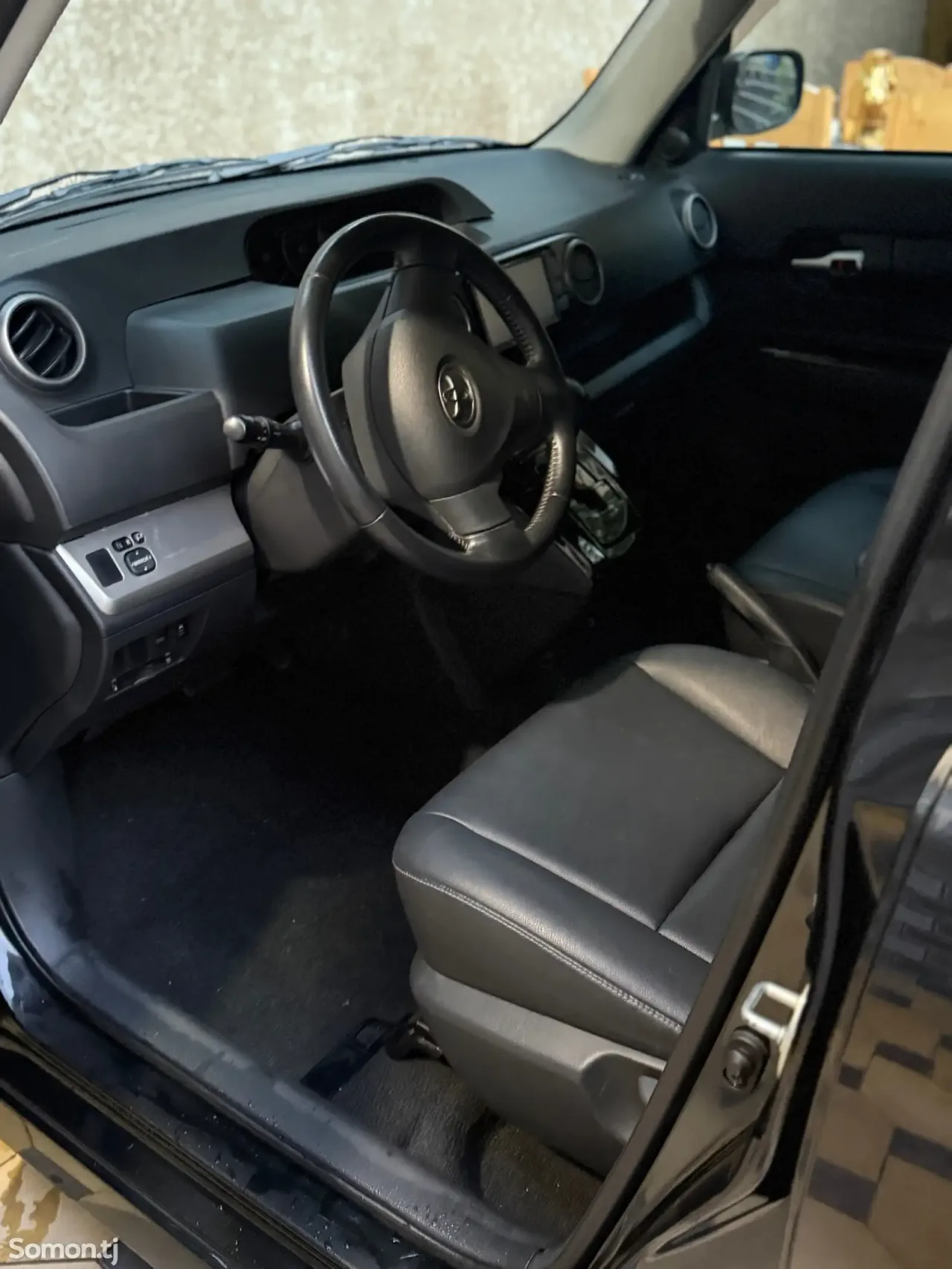 Toyota Rumion 2015 · 1.8 AT