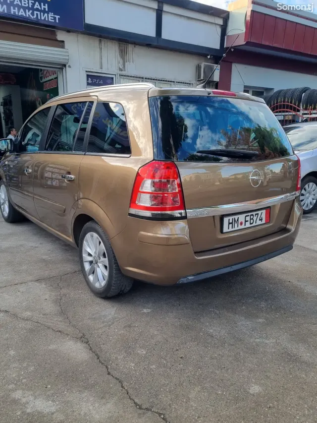 Opel Zafira 2014 · 1.7 MT