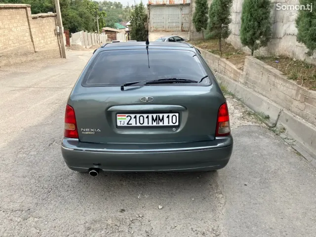 Daewoo Nexia 1995 · 1.6 MT