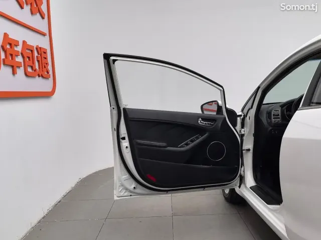 Kia K3 2016 · 1.6 MT