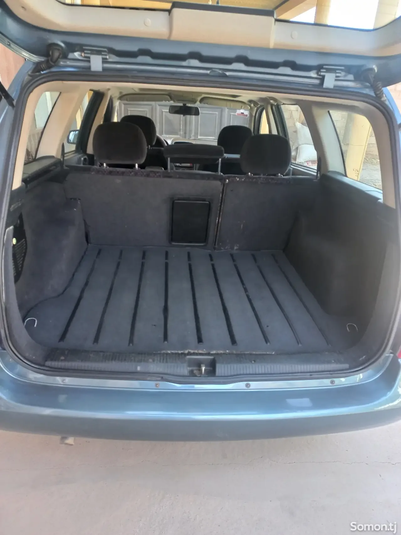 Opel Astra G 1999 · 1.6 MT