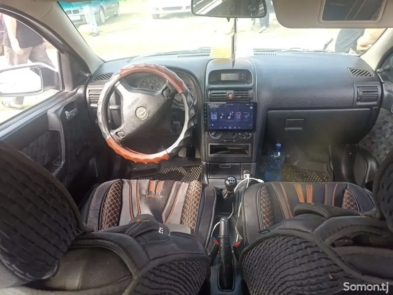 Opel Astra G 1999 · 1.6 MT