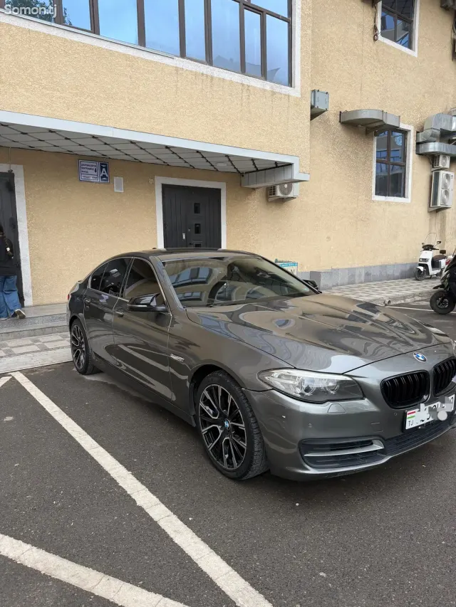BMW M5 2014 · 2.8 AT