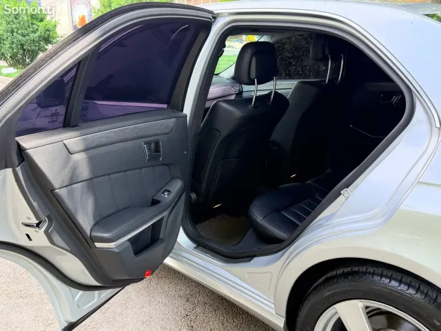 Mercedes-Benz E class 2010 · 3.0 AT