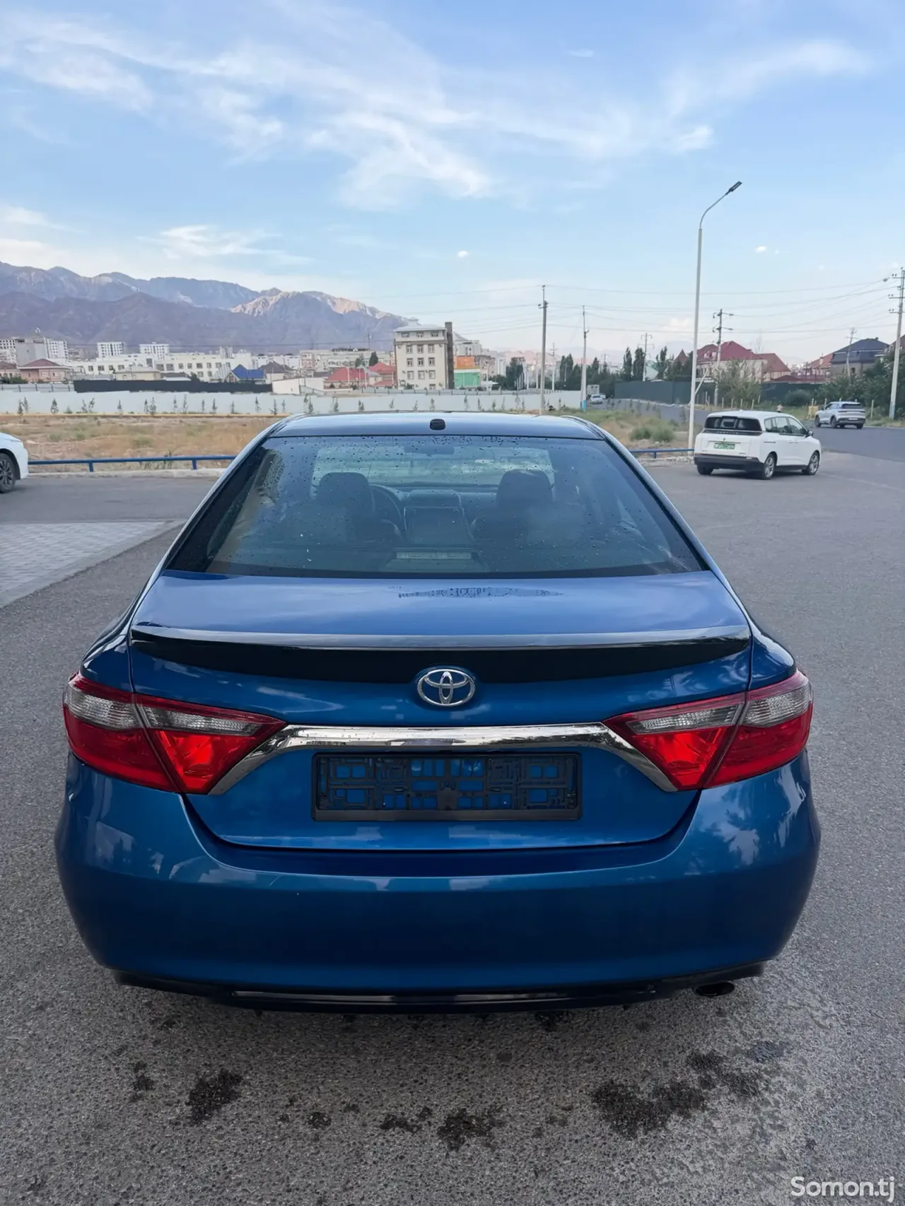 Toyota Camry 2017 · 2.0 AT