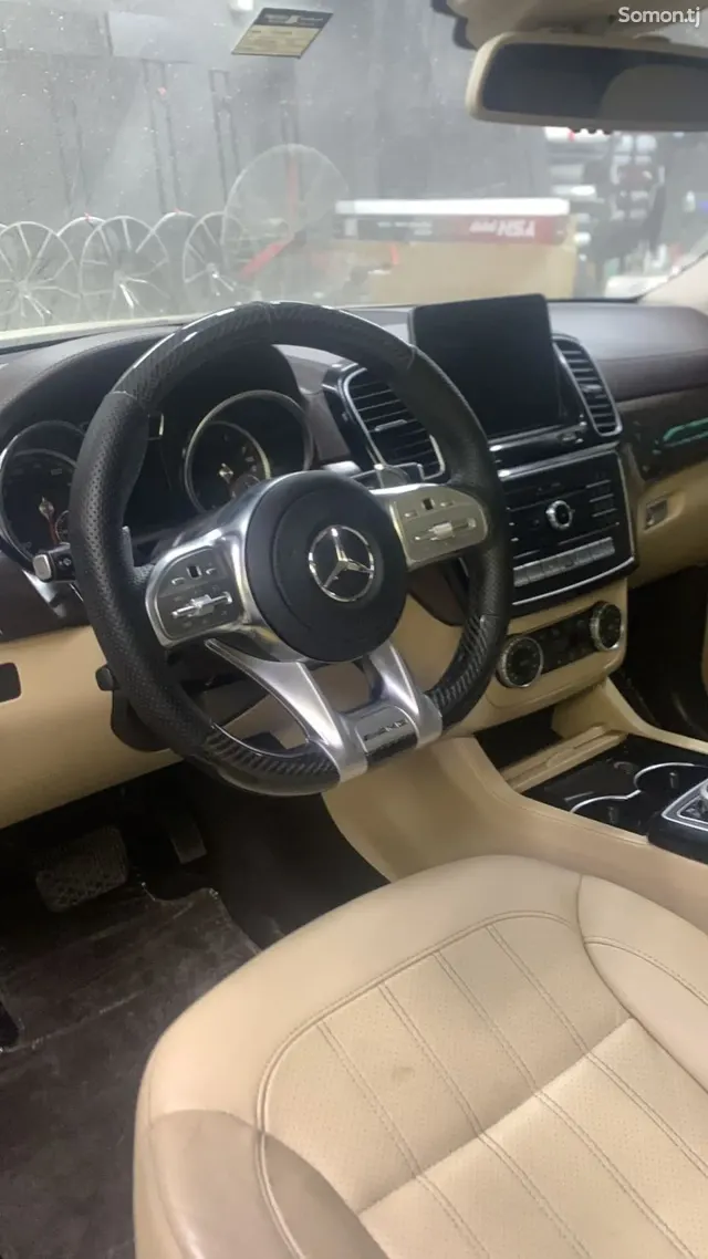 Mercedes-Benz GLS 2018 · 4.5 AT