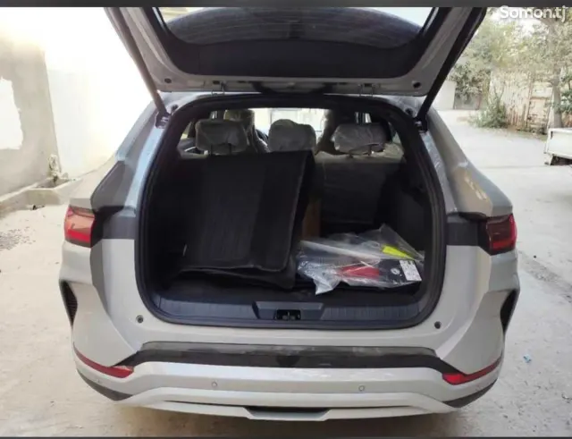 BYD Song Plus 2025 · AT