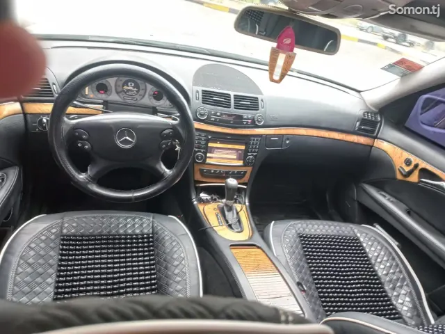 Mercedes-Benz E class 2008 · 3.5 AT