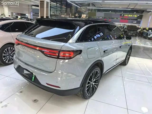 Leapmotor C11 2026 · AT