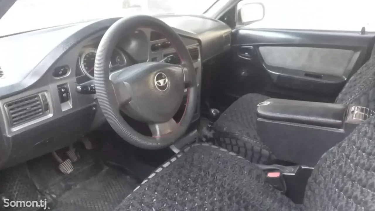 Daewoo Nexia 2010 · 1.6 MT
