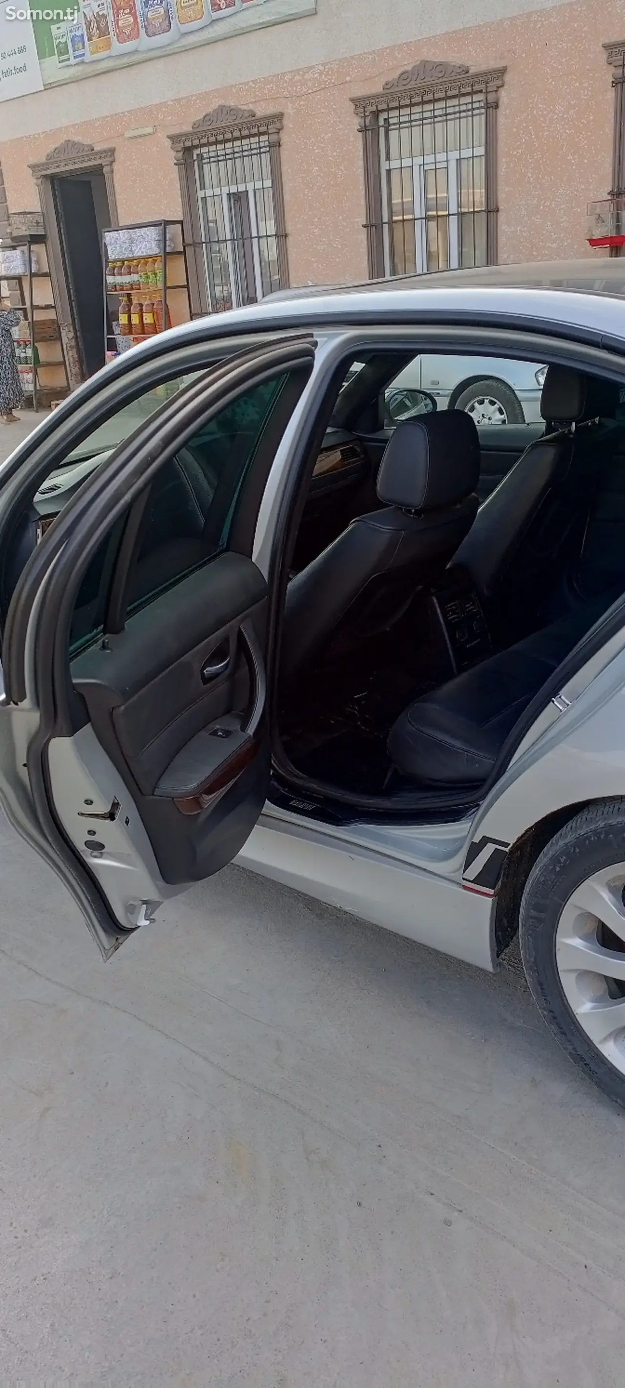 BMW 3 series 2008 · 2.0 AT