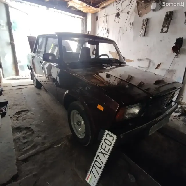 Lada (ВАЗ) 2107 2008 · 1.7 MT