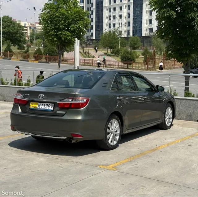 Toyota Camry 2014 · 2.5 AT