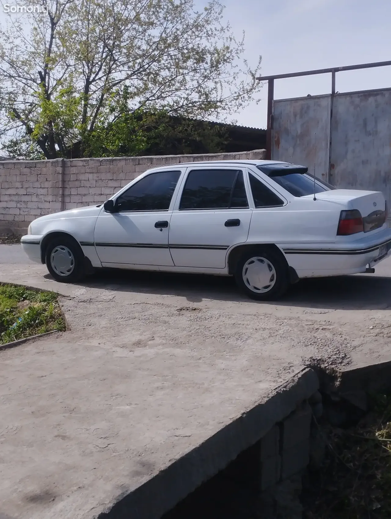Daewoo Nexia 1996 · 1.5 MT