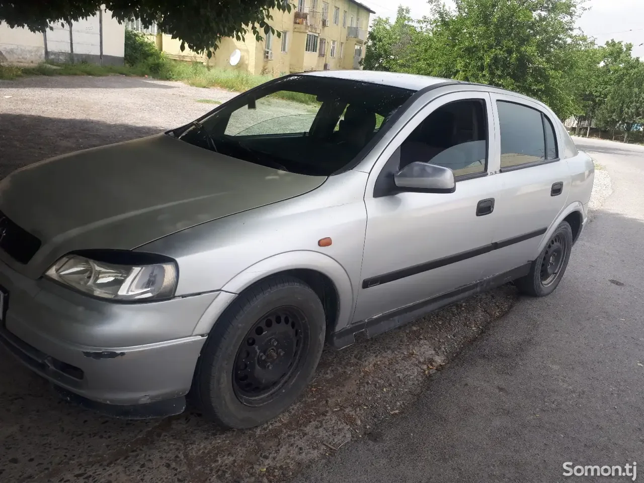 Opel Astra G 1998 · 1.6 MT