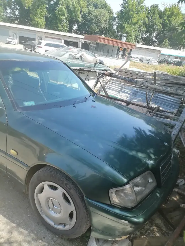 Mercedes-Benz A class 1994 · 2.0 MT