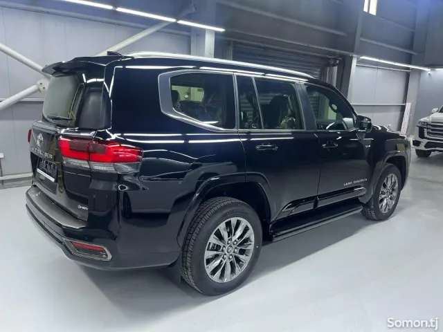 Toyota Land Cruiser 2026 · 3.5 AT
