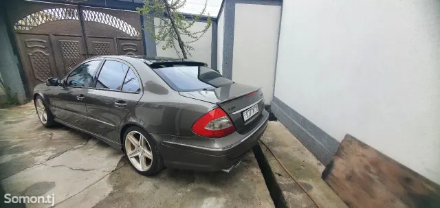 Mercedes-Benz E class 2008 · 6.3 AT