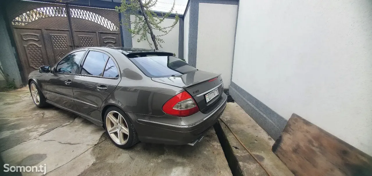 Mercedes-Benz E class 2008 · 6.3 AT