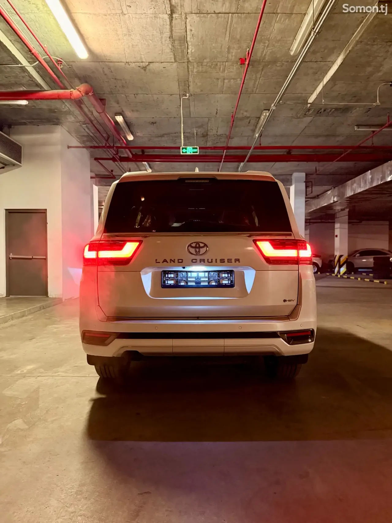 Toyota Land Cruiser 2026 · 3.5 AT