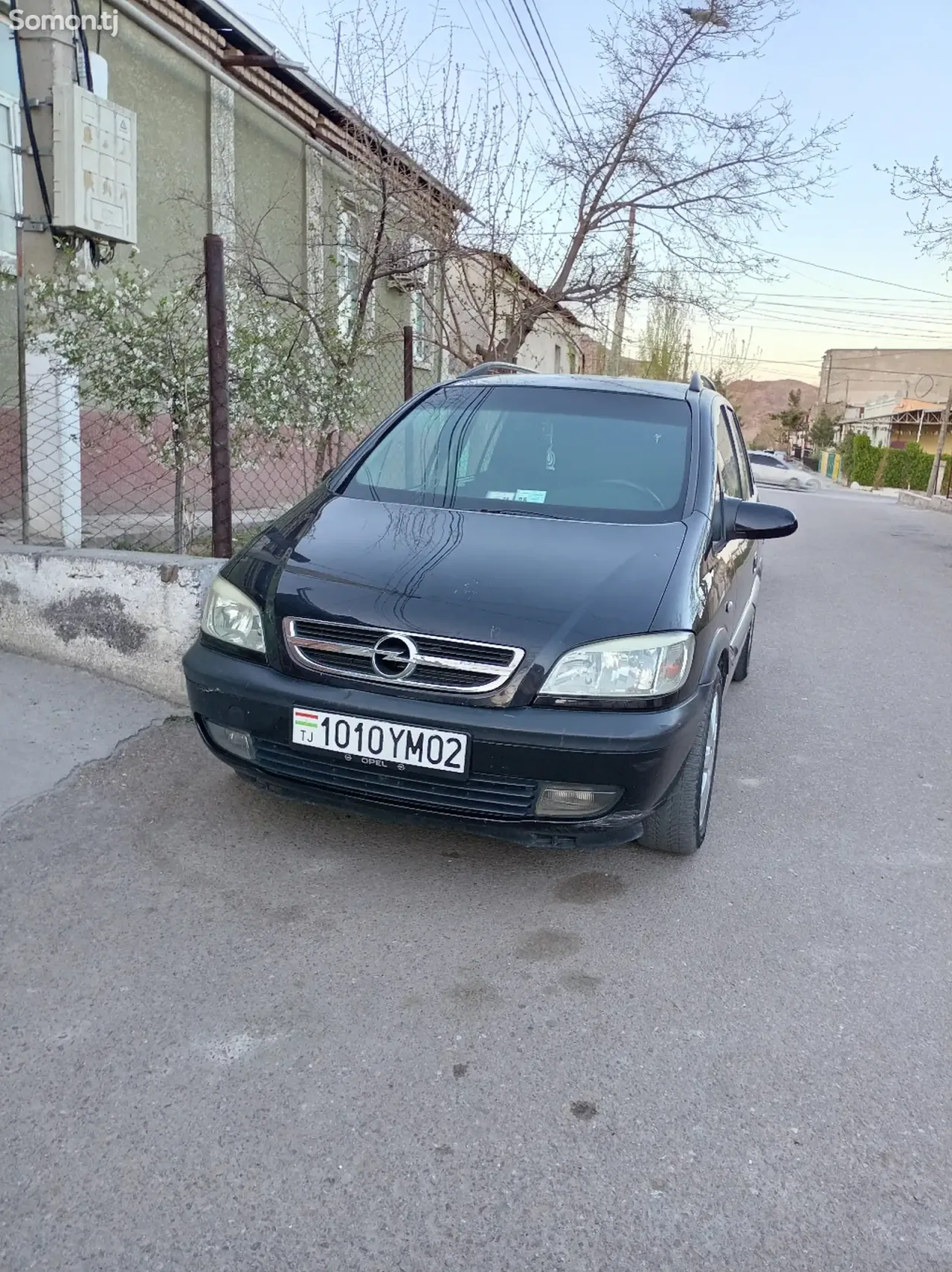 Opel Zafira 2000 · 1.8 AT