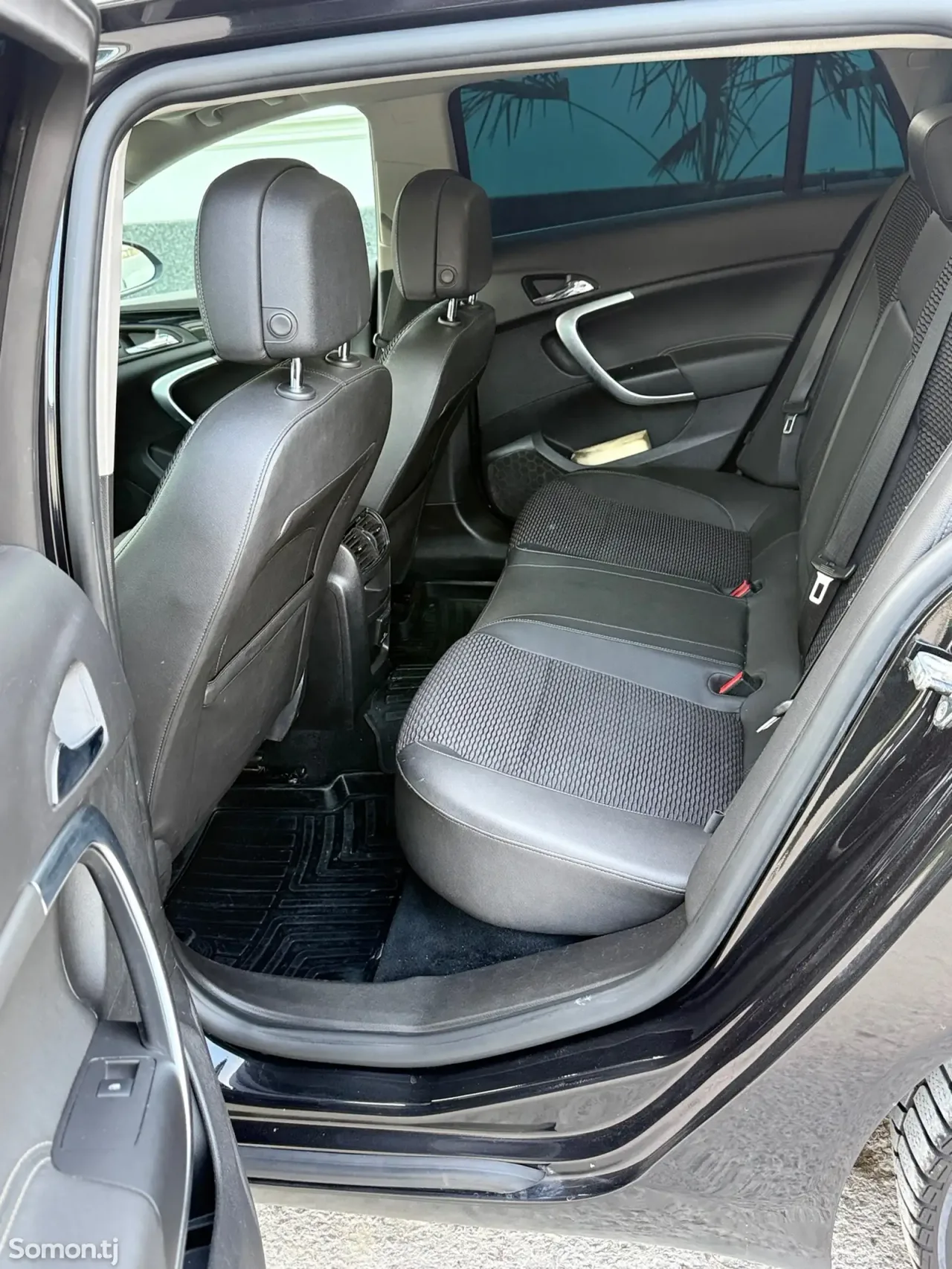 Opel Insignia 2015 · 2.2 MT