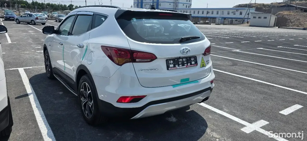 Hyundai Santa Fe 2016 · 2.0 AT
