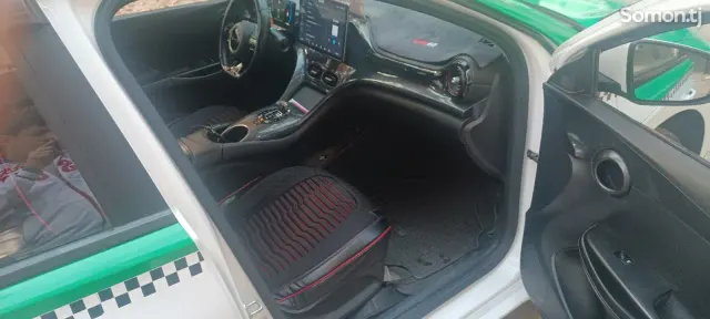 BYD E2 2023 · AT