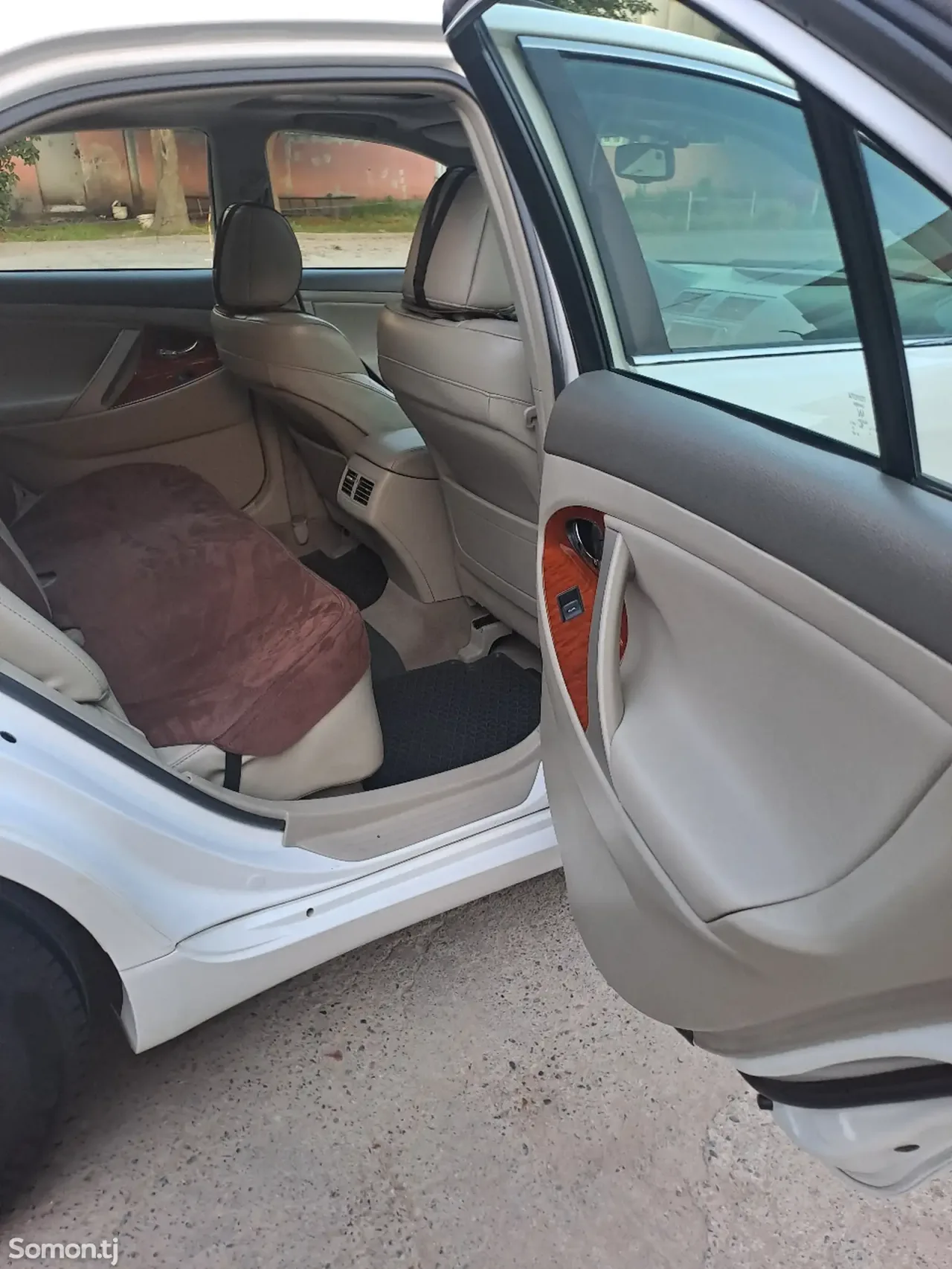 Toyota Camry 2011 · 2.5 AT