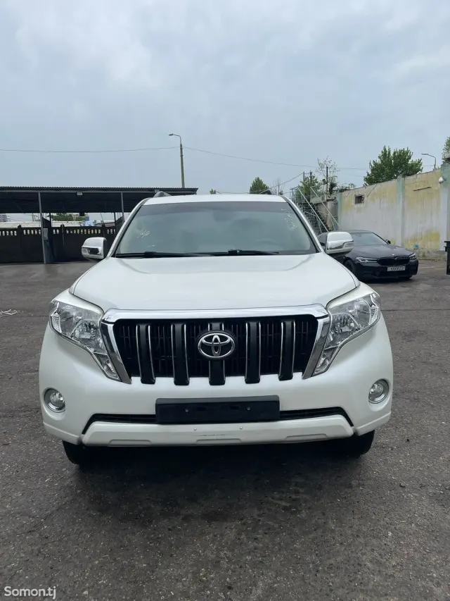 Toyota Land Cruiser Prado 2015 · 4.0 AT