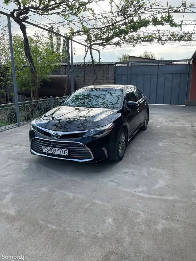 Toyota Avalon 2013 · 2.5 AT