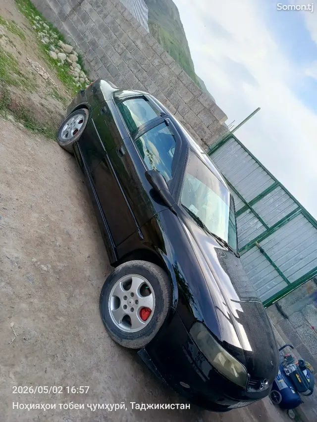 Opel Vectra B 1999 · 1.6 MT