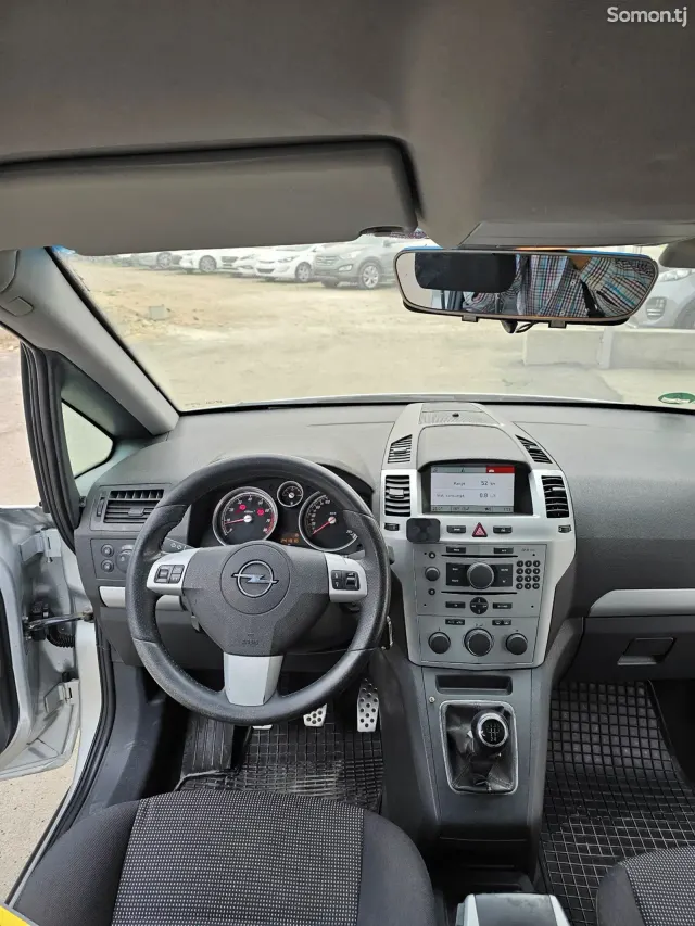 Opel Zafira 2008 · 1.8 MT