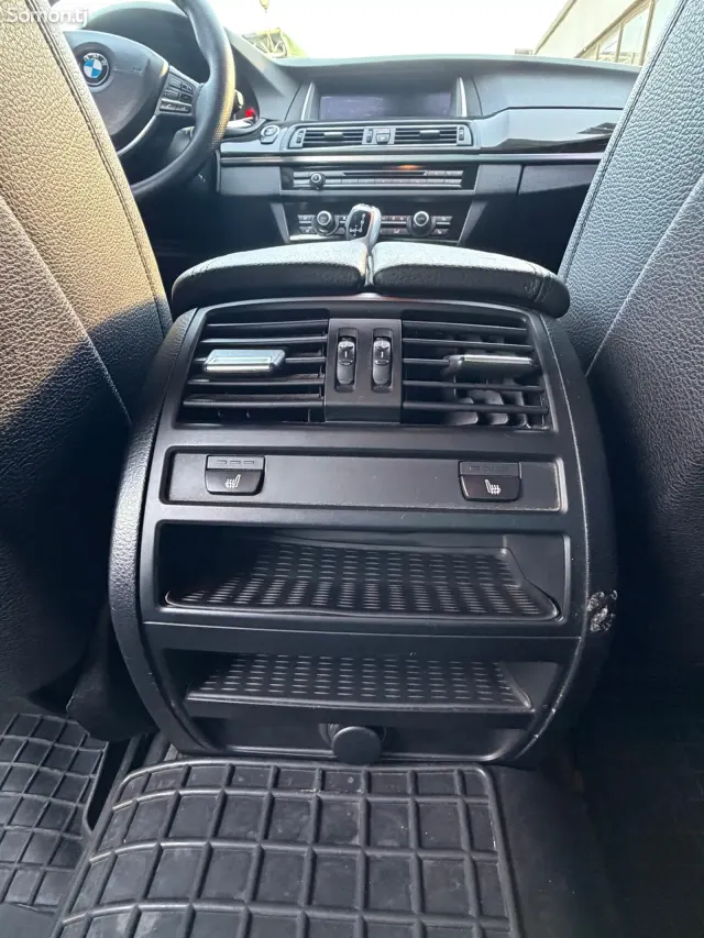 BMW 5 series 2015 · 2.0 AT