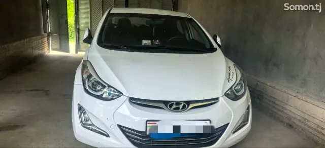Hyundai Avante 2015 · 1.6 AT