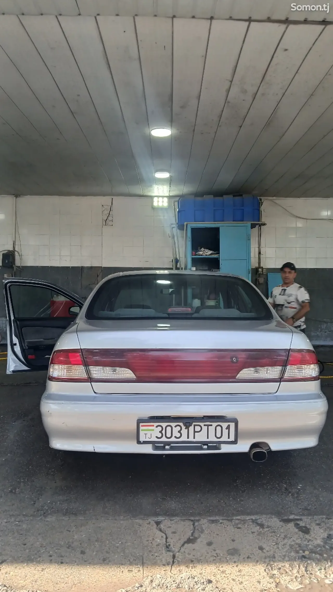 Nissan Cefiro 1997 · 2.0 AT