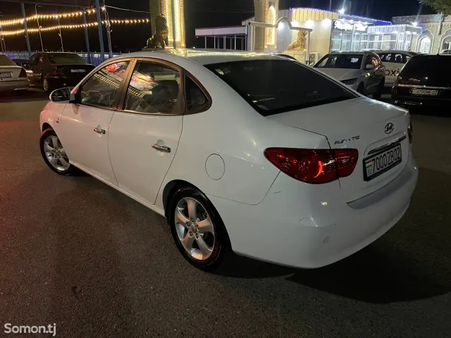 Hyundai Avante 2007 · 1.6 AT