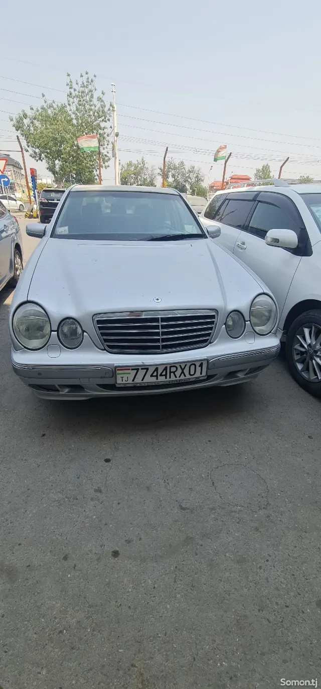Mercedes-Benz E class 1999 · 2.4 AT