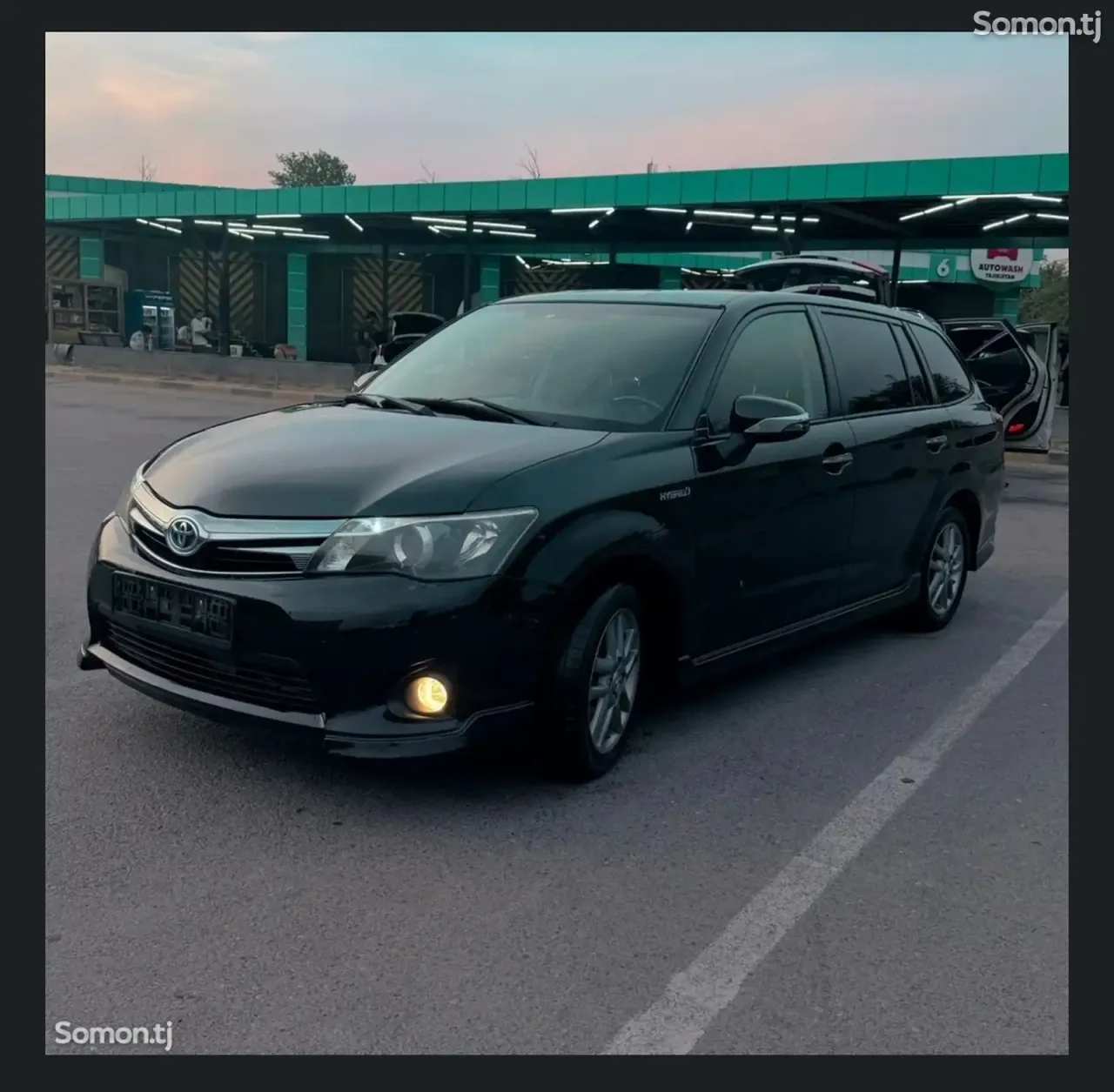 Toyota Fielder 2013 · 1.6 AT