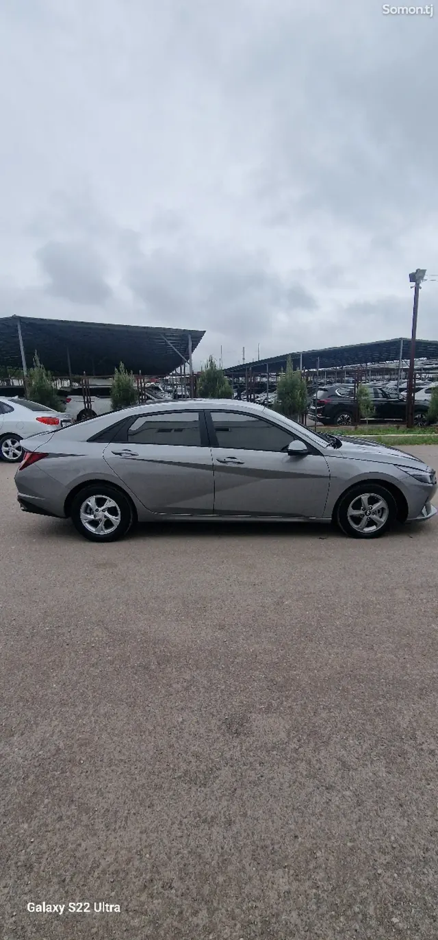 Hyundai Avante 2021 · 1.6 AT