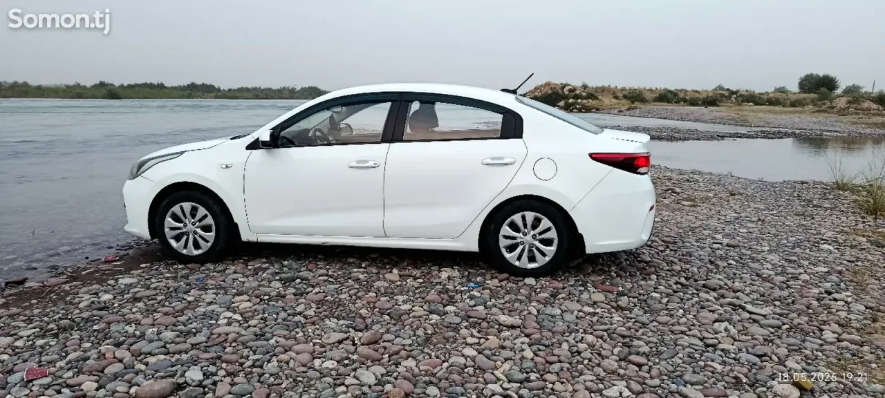 Kia Rio 2018 · 1.6 AT