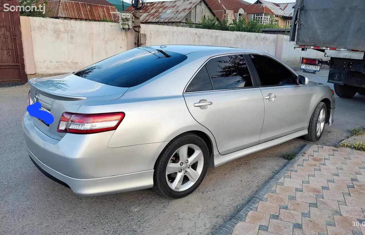 Toyota Camry 2010 · 2.5 AT